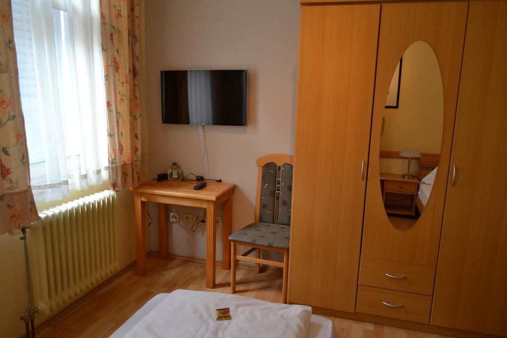 Gutenberg 20 Speyer Cameră foto